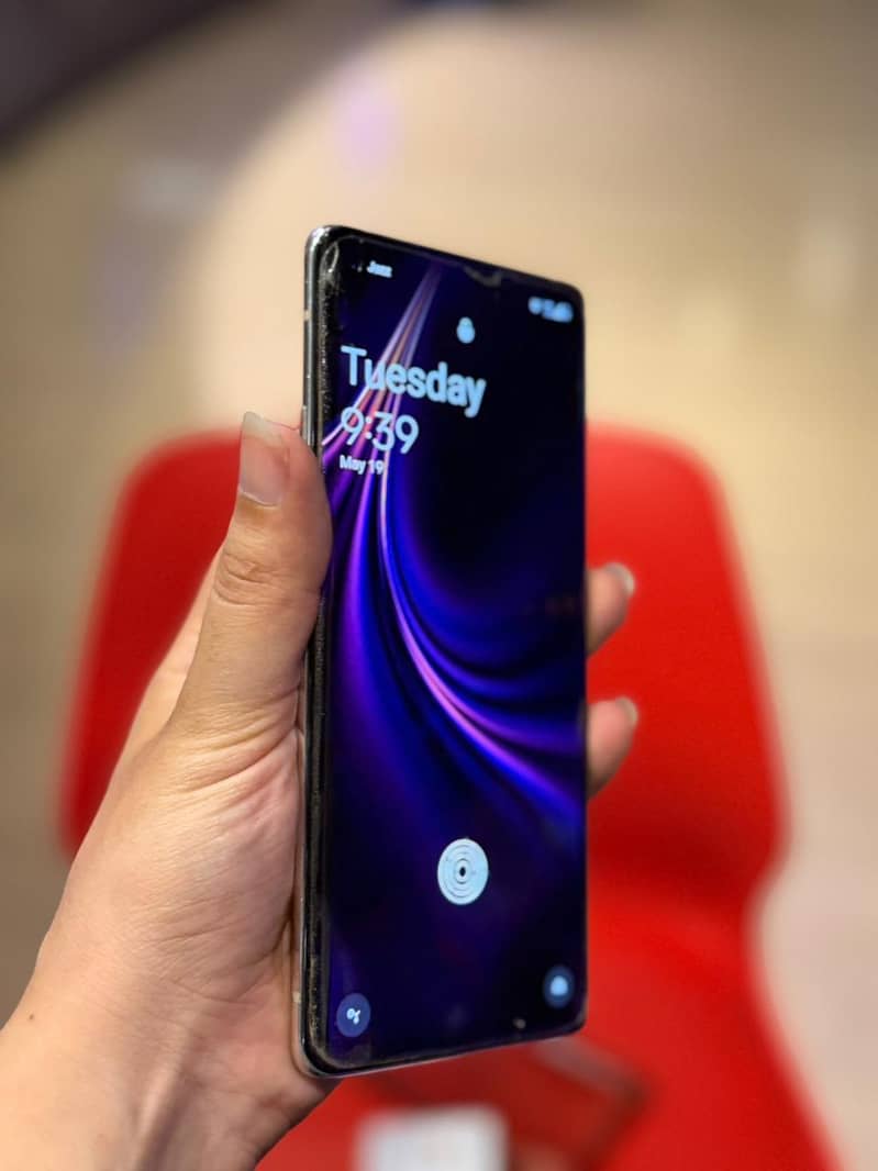 One Plus 8 Mint Condition 0