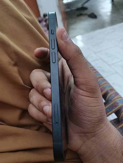Apple iPhone 13 jv