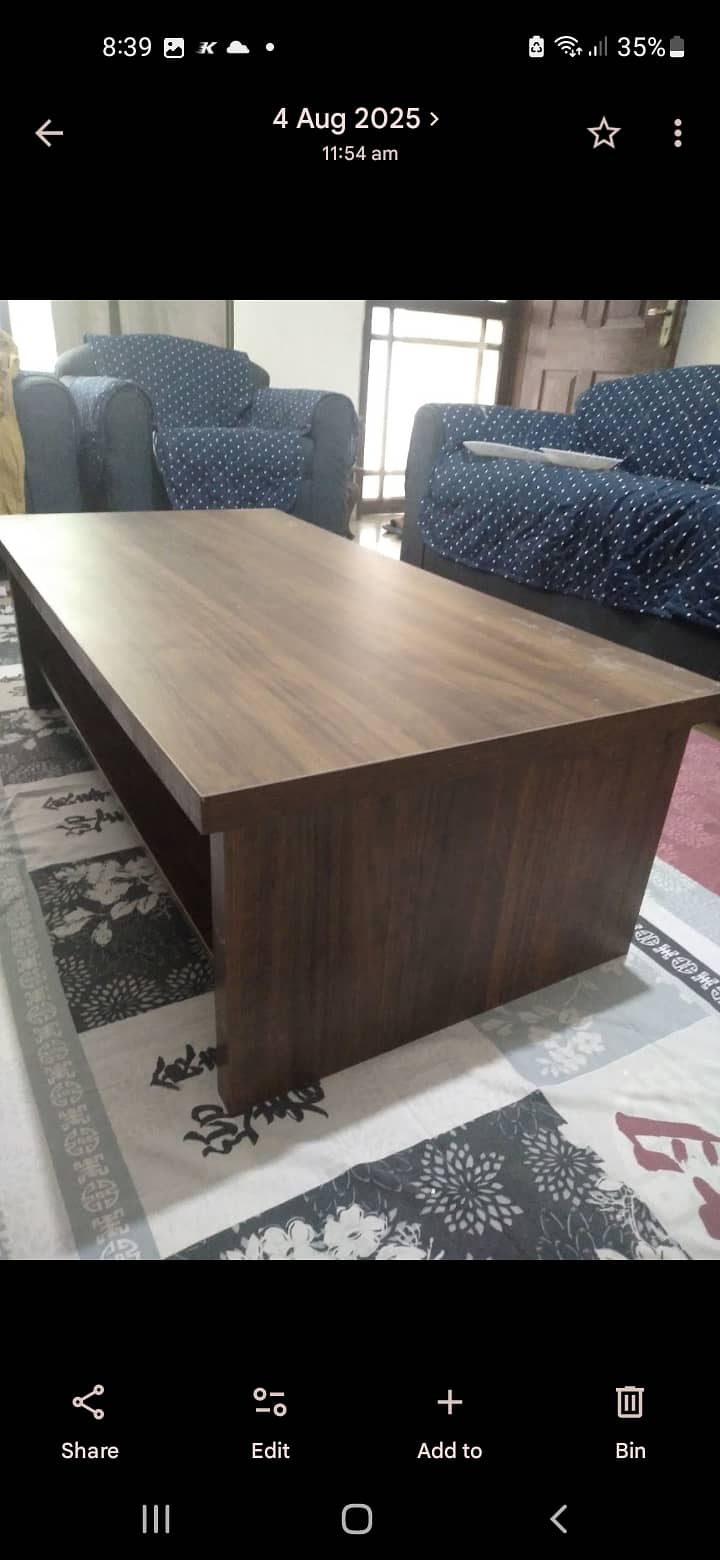 Coffee table 0