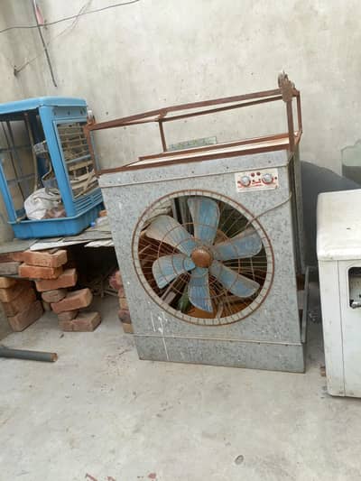 urgent sale all ok ha  9000 hazar fanil