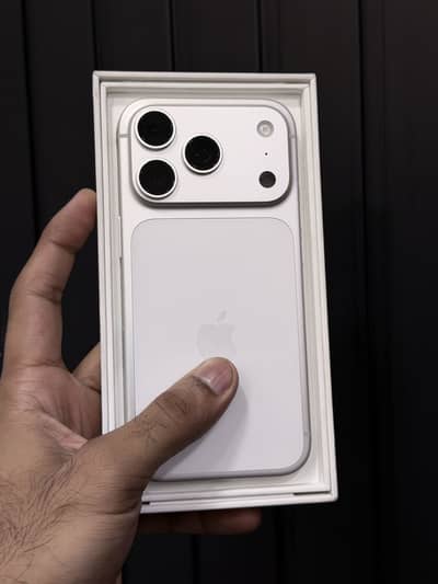 Iphone 17 pro 256gb non pta fu with box              11 12 13 14 15 16