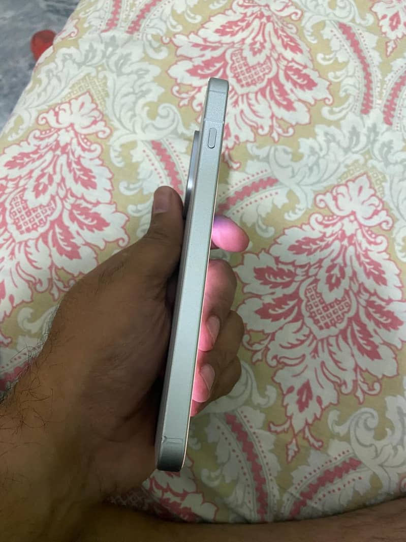 OnePlus 13S 3