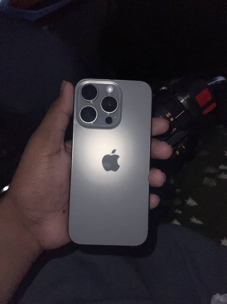 iPhone 15 pro 0