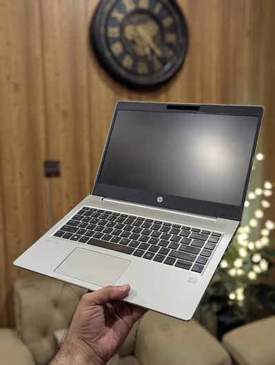 HP Ryzen 5 3500u
