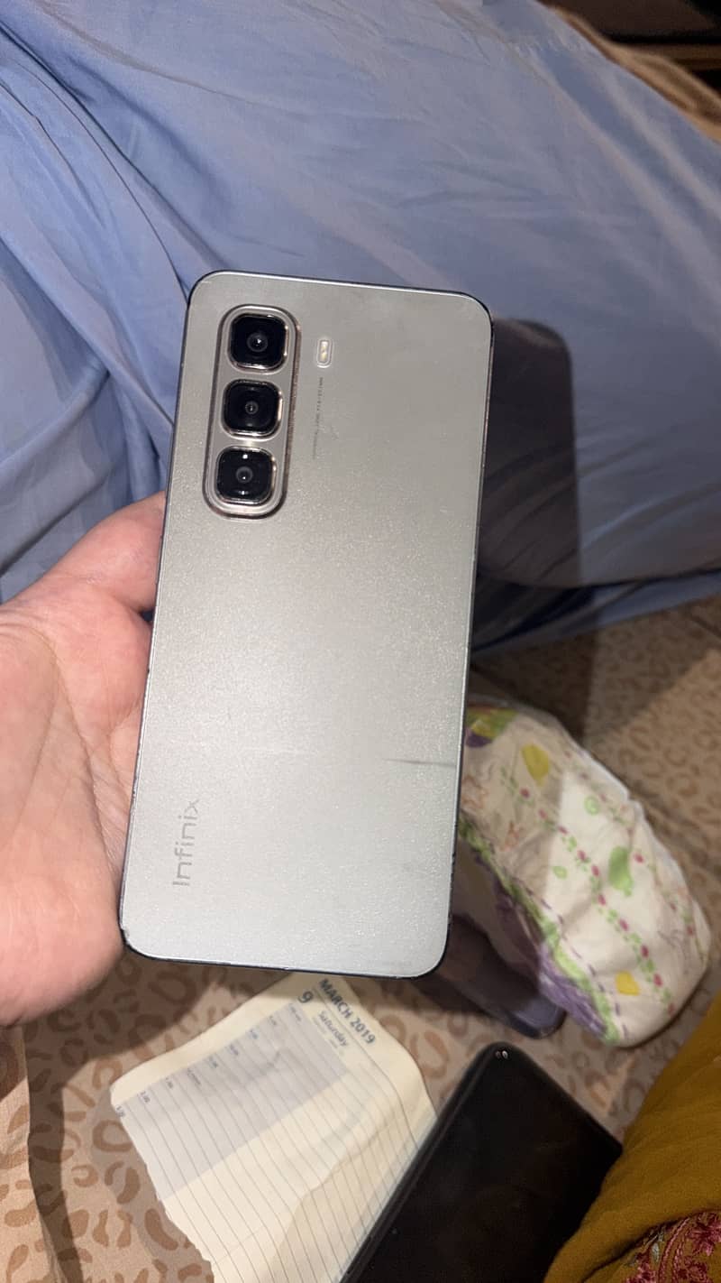 Front screen broken 0