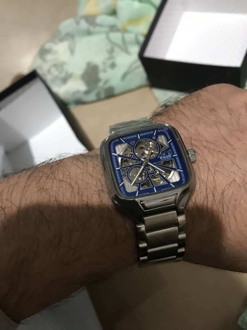 Watch 0