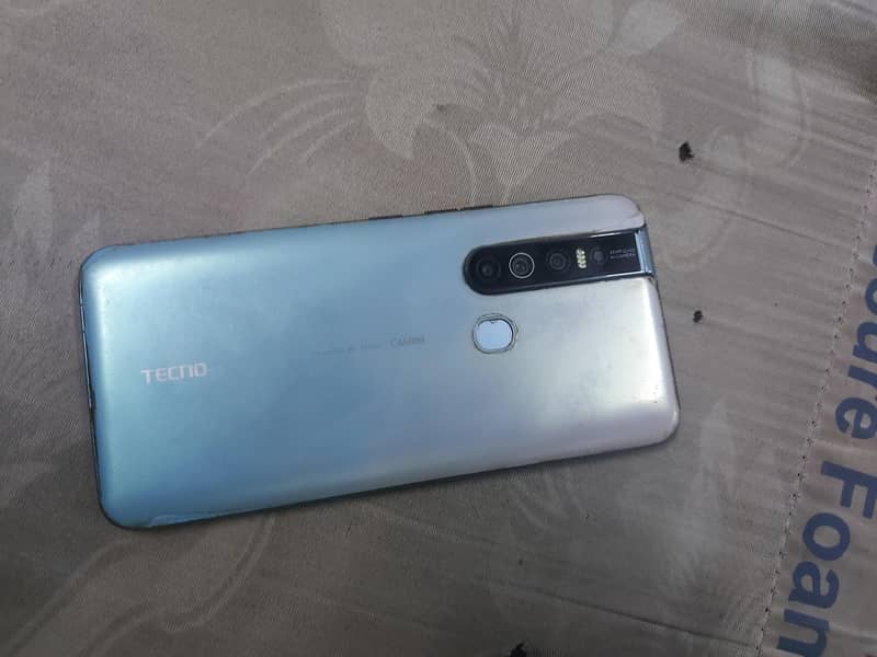 Tecno camon 15 pro 9