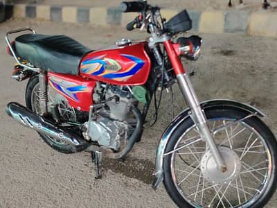 UNITED 125 RED EXCELLENT CONDITION 9/10 CONDITION
