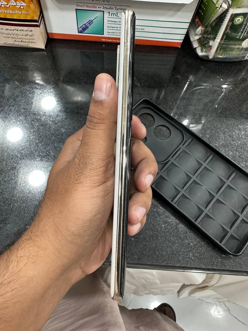 INFINIX ZERO 30 2