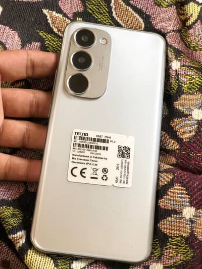 Tecno spark 40 pro plus