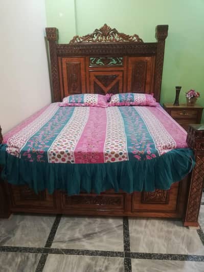 King bed with mattress