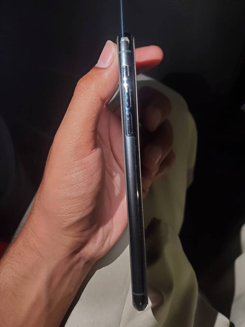 Iphone 11 pro max 2