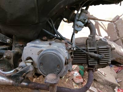 Road prince 70 2017 Model _ Excellent Engine condition _karachi number
