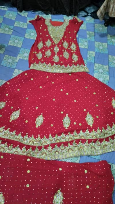 I m selling my beautiful wedding dress