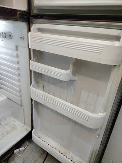 fridge for sale urgent