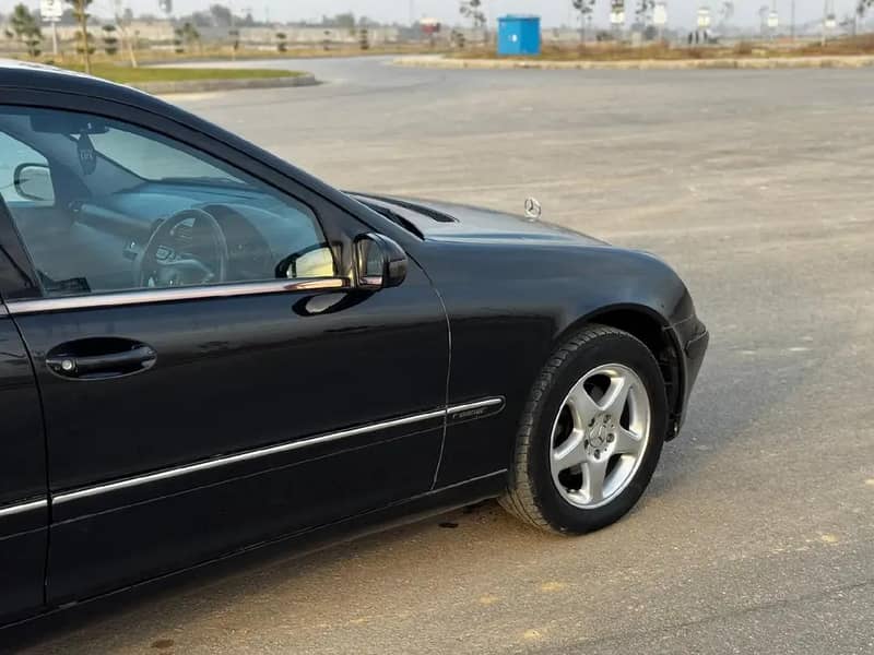 Benz 2001 Deisel 2200cc 3