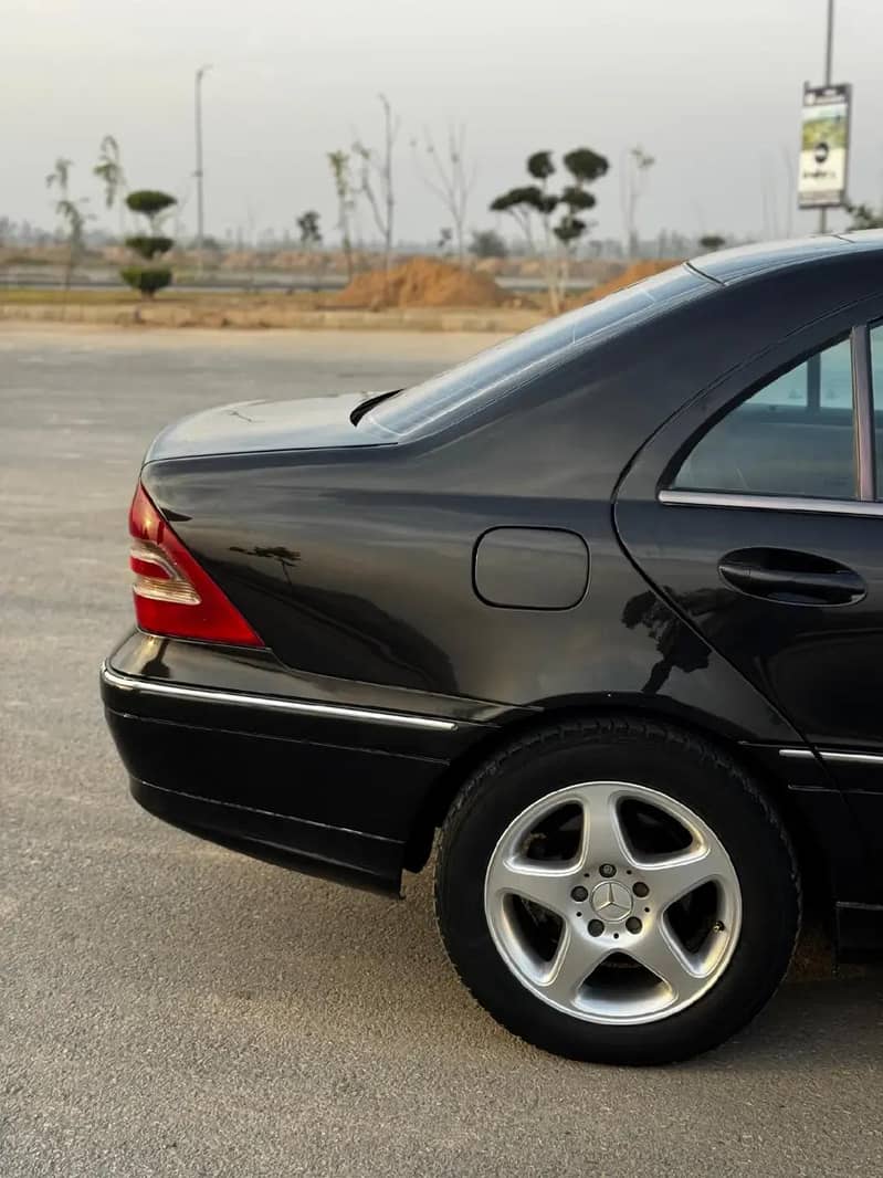 Benz 2001 Deisel 2200cc 7