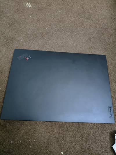 lenevo x1 carbon core i5 13350U, 16/256 gb