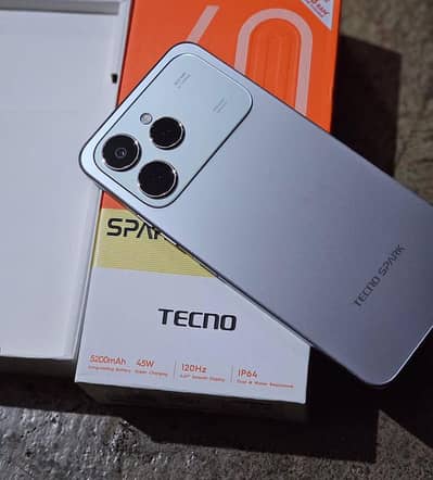 tecno spark 40  only 33000 fanl