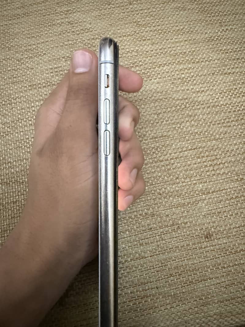 Apple iPhone X 1