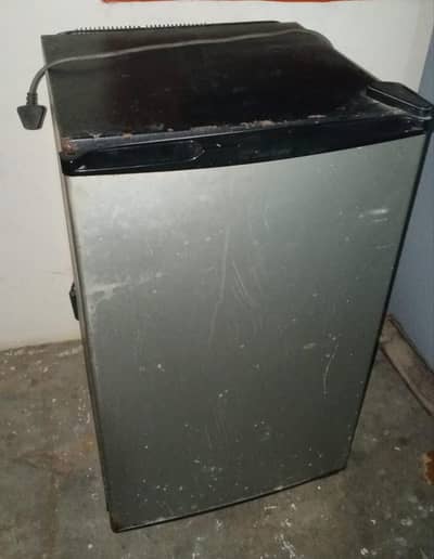 single door fridge for sell