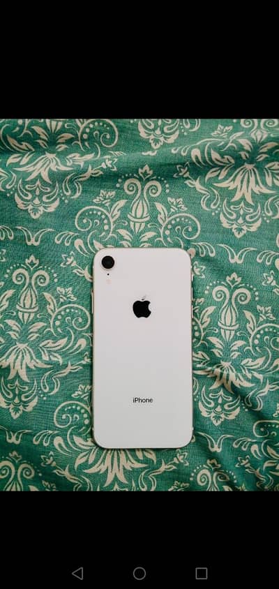 Apple iPhone XR