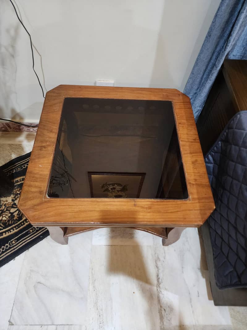 3 Table Sets 4