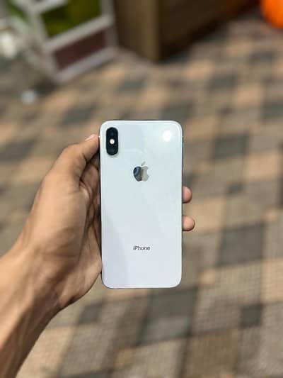 Assalamualaikum iPhone x 256 gb num 03202086032 only ye num ha