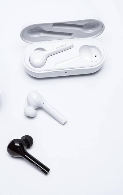 Honor Earbuds
