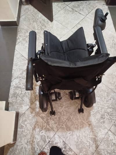 Electric wheel chair