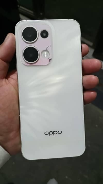 OPPO RENO 13 5G. 12+256GB. 10/10 CONDITION . FULL BOX