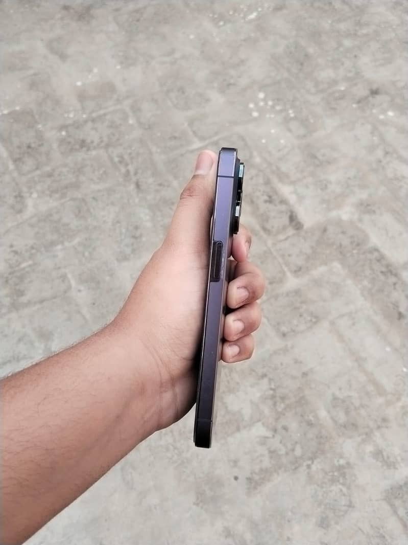 Iphone 14pro 4