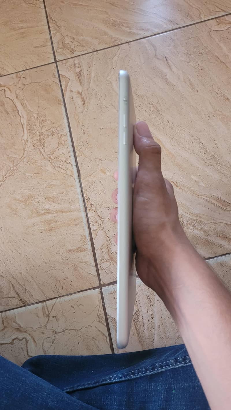 ipad mini 2 4