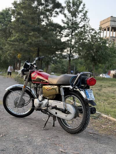 Honda CG 125 Special Gold Edition 2024
