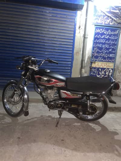 All ok bike ha koi kam nhi hony wala condition 10/10 hai