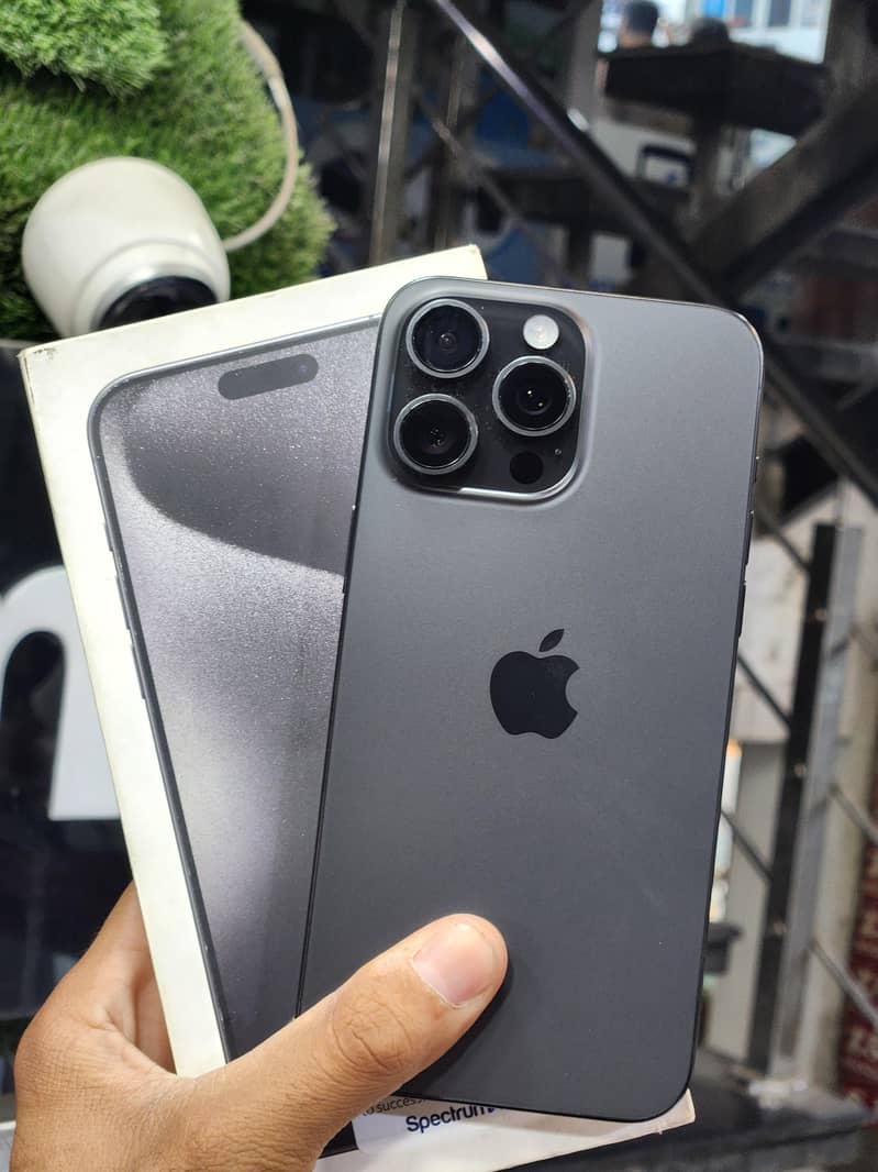 Iphone 15 Pro Max 1