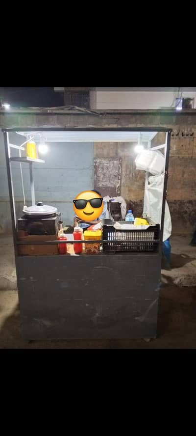 complete counter with saman with karai challah ok quality