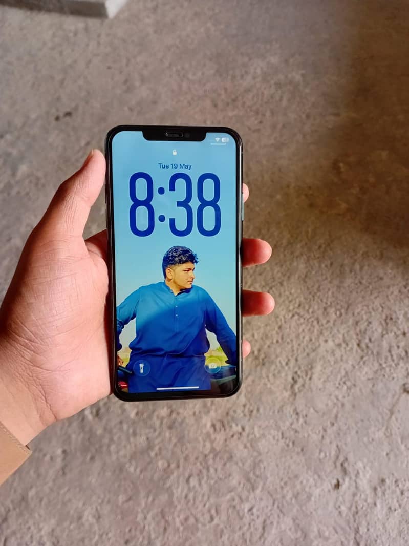 iPhone 11 pro max 1