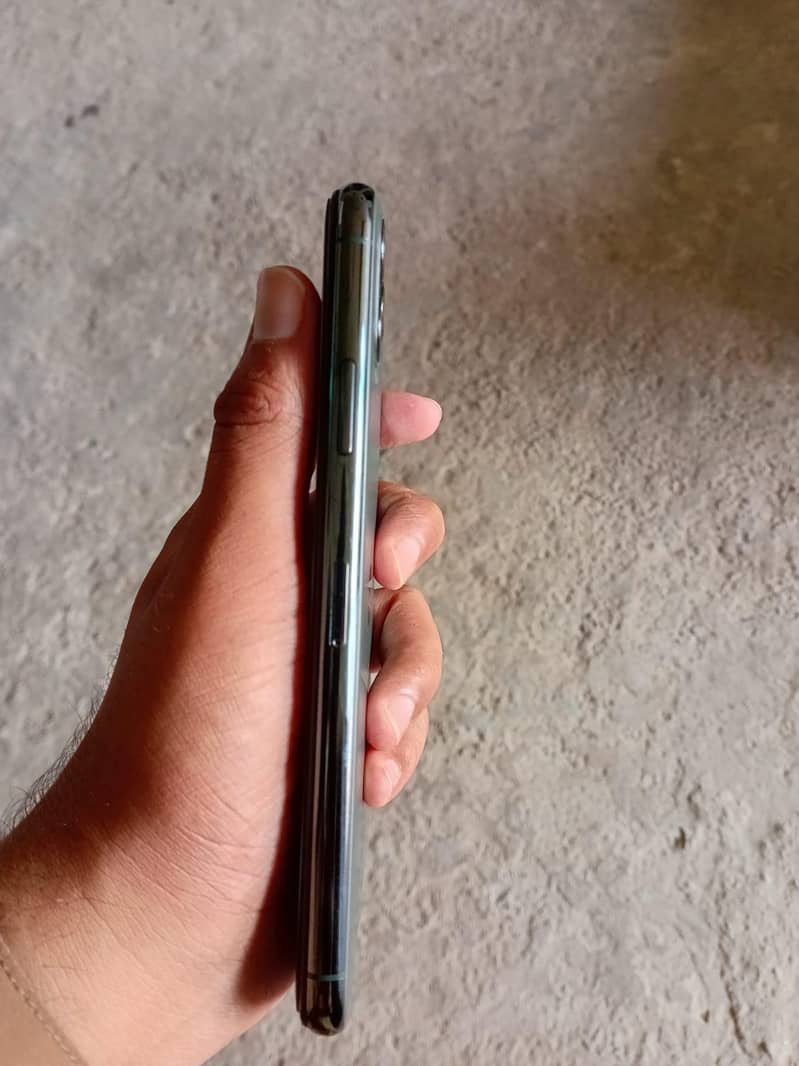 iPhone 11 pro max 6