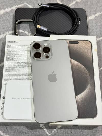 15 pro max( FU) 98health 256gb with box water 10/9  11 12 13 14 16 17