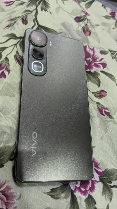 Vivo Y400