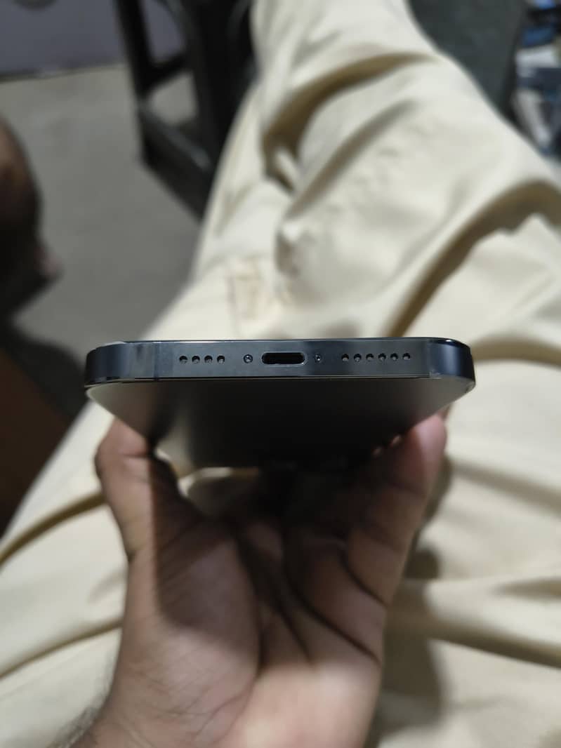 iphone 13 pro max 4