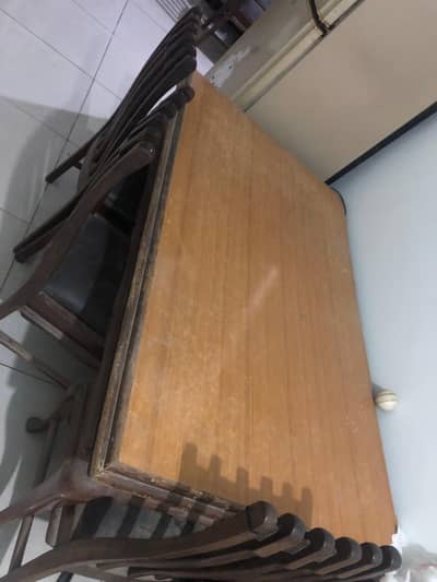 wooden dinning table