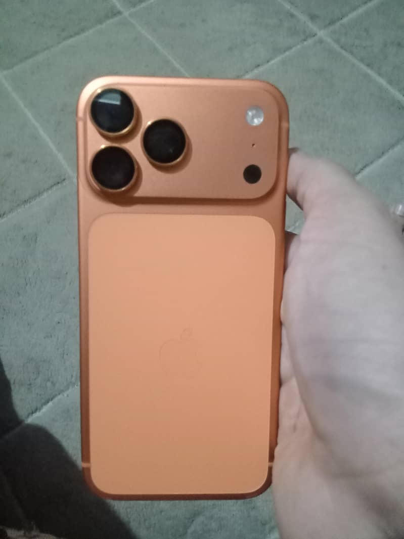 iPhone 17 pro max 0