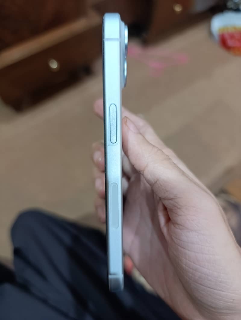 Apple iPhone 15 1