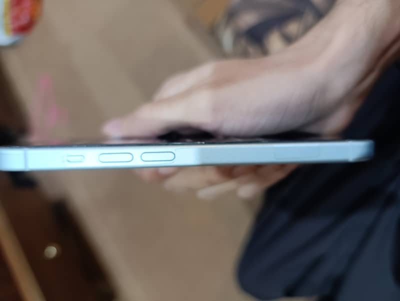 Apple iPhone 15 2
