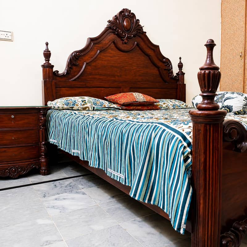 Sheesham bed set 1