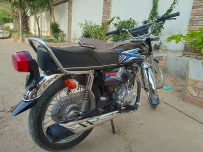 HONDA CG 125 2025 UNREGISTERED BLACK COLOUR
