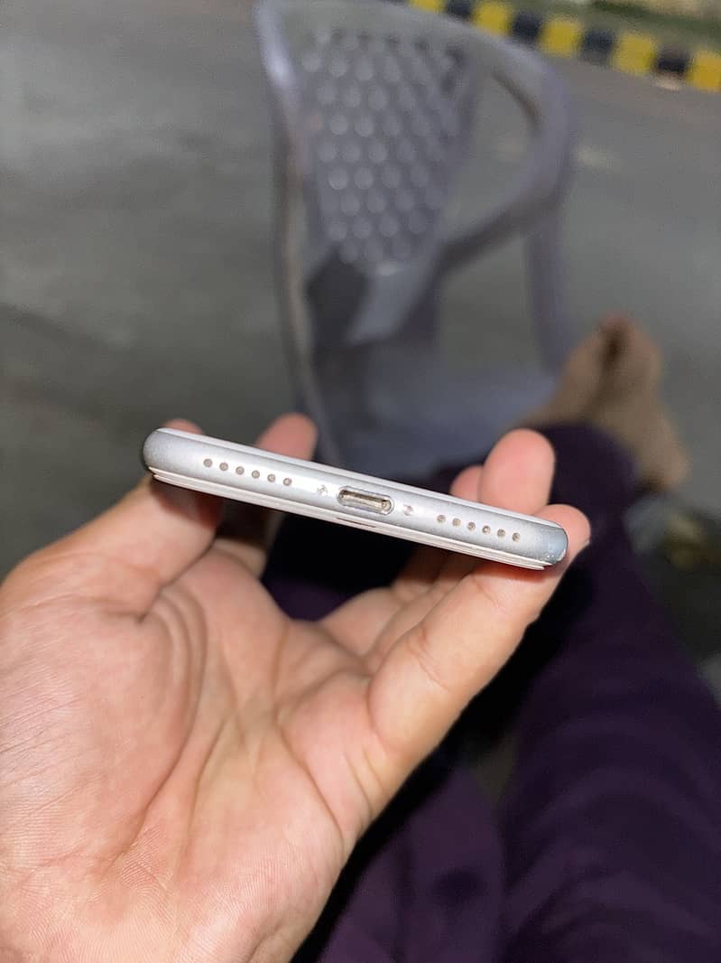 iPhone 7 2