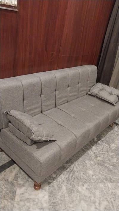 sofa combed